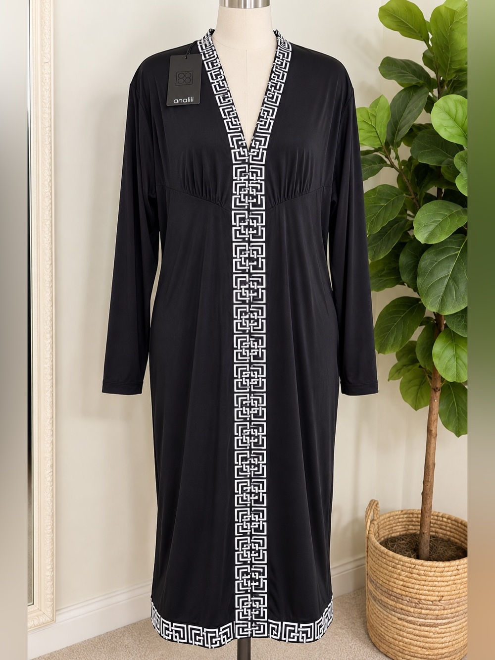 Analili Black Long Sleeve Maxi Dress with Geometric Trim